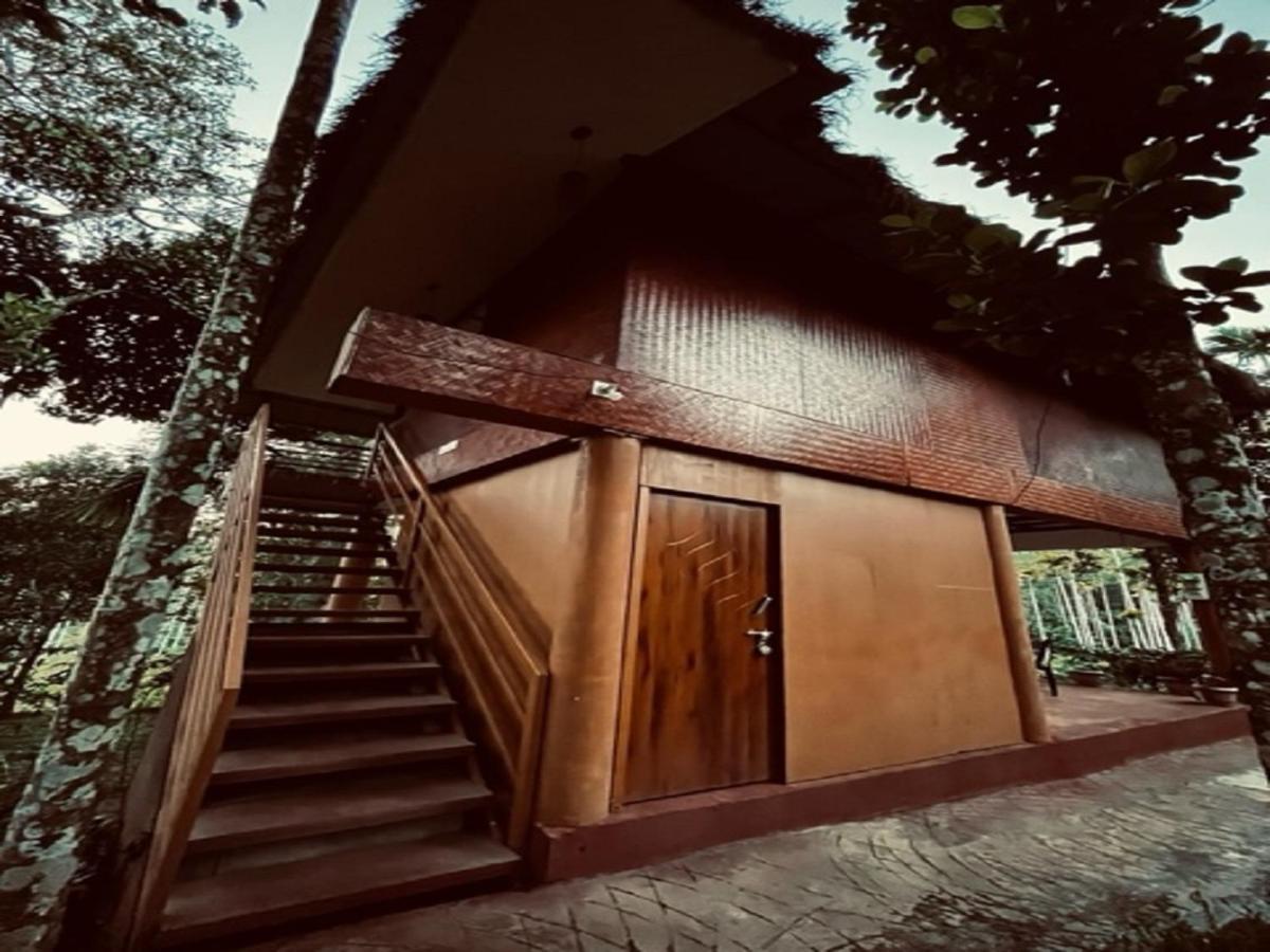Kuruva Shoreline Wayanad Chegāt Exterior foto